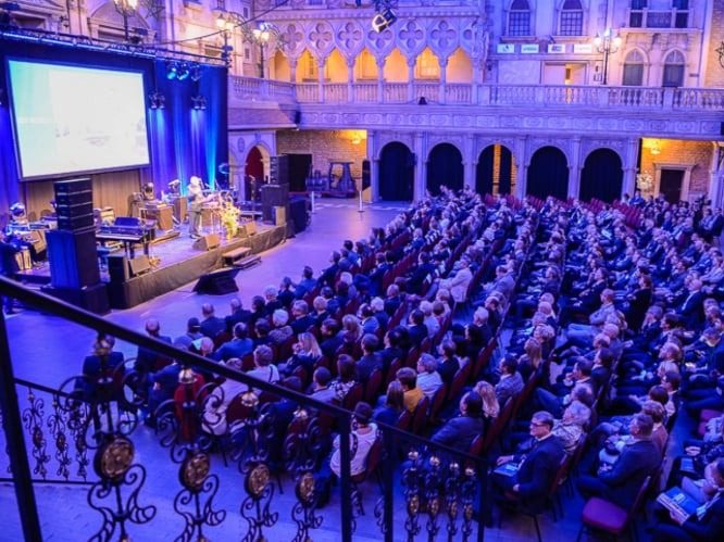 Publiek in de zaal tijdens De Nacht van de KMO 2018